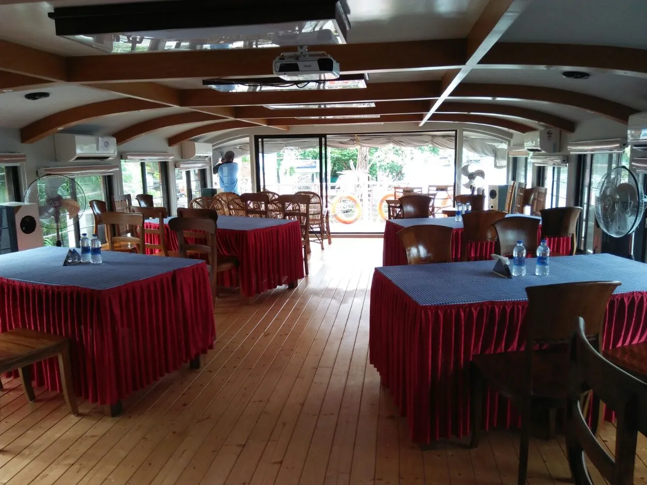 Anil Premium - 5 Bedroom Premium Houseboat Interior View | Kerala Houseboat Cruise | Alleppey Green Tourism