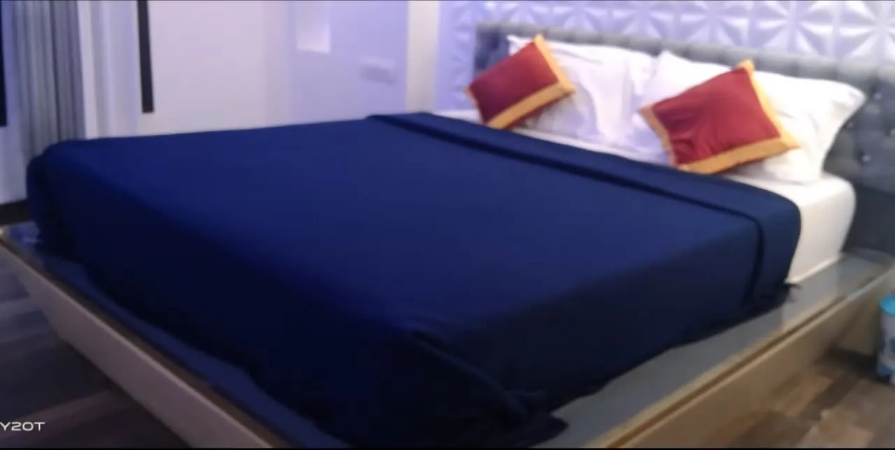 Anil Premium - 5 Bedroom Premium Houseboat Interior View | Alleppey Backwaters | Alleppey Green Tourism