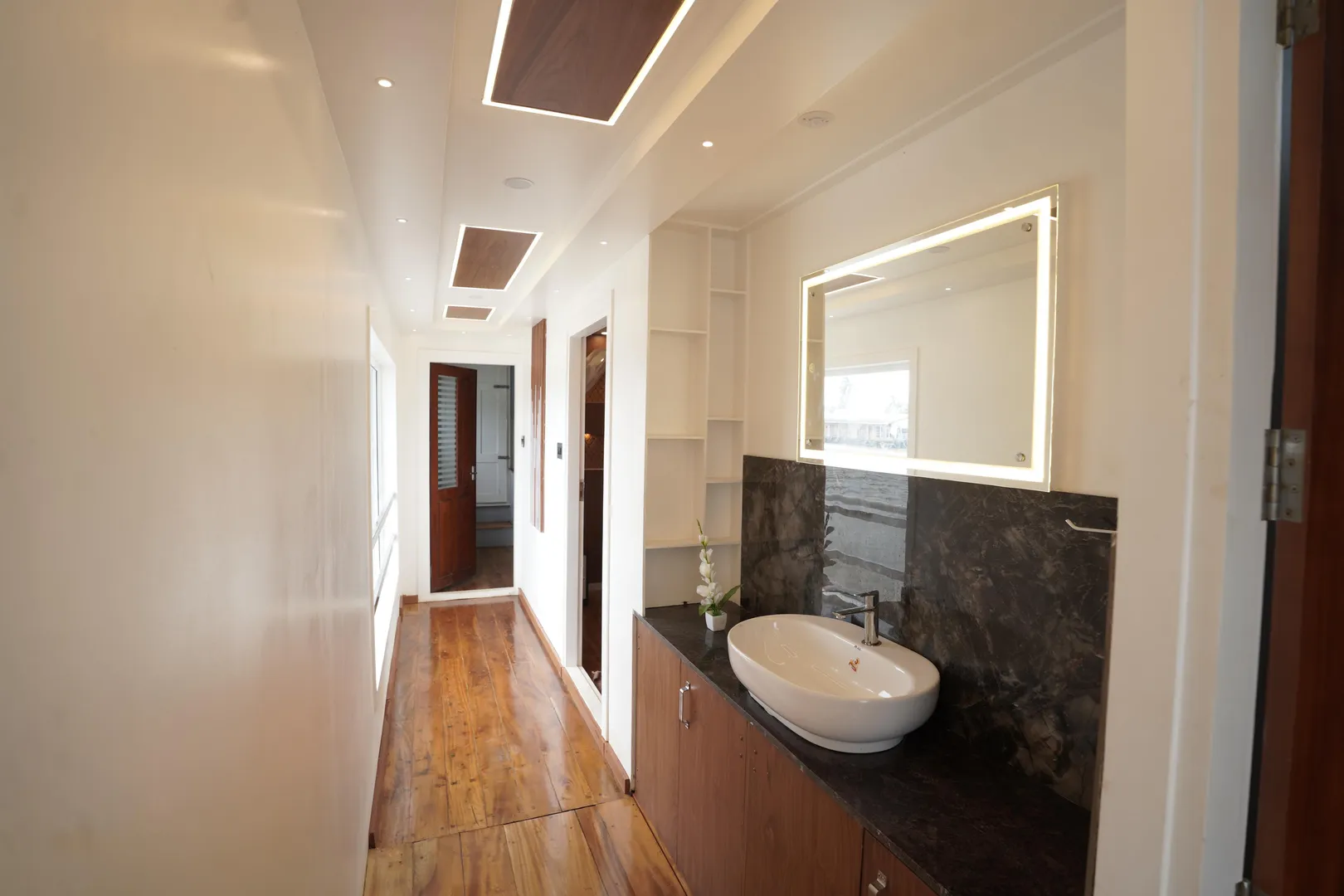 Blue Diamond Premium - 2 Bedroom Premium Houseboat Interior View | Alleppey Backwaters | Alleppey Green Tourism