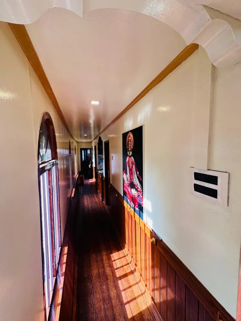 Jeeva Deluxe - 2 Bedroom Deluxe Houseboat Interior View | Kerala Houseboat Cruise | Alleppey Green Tourism