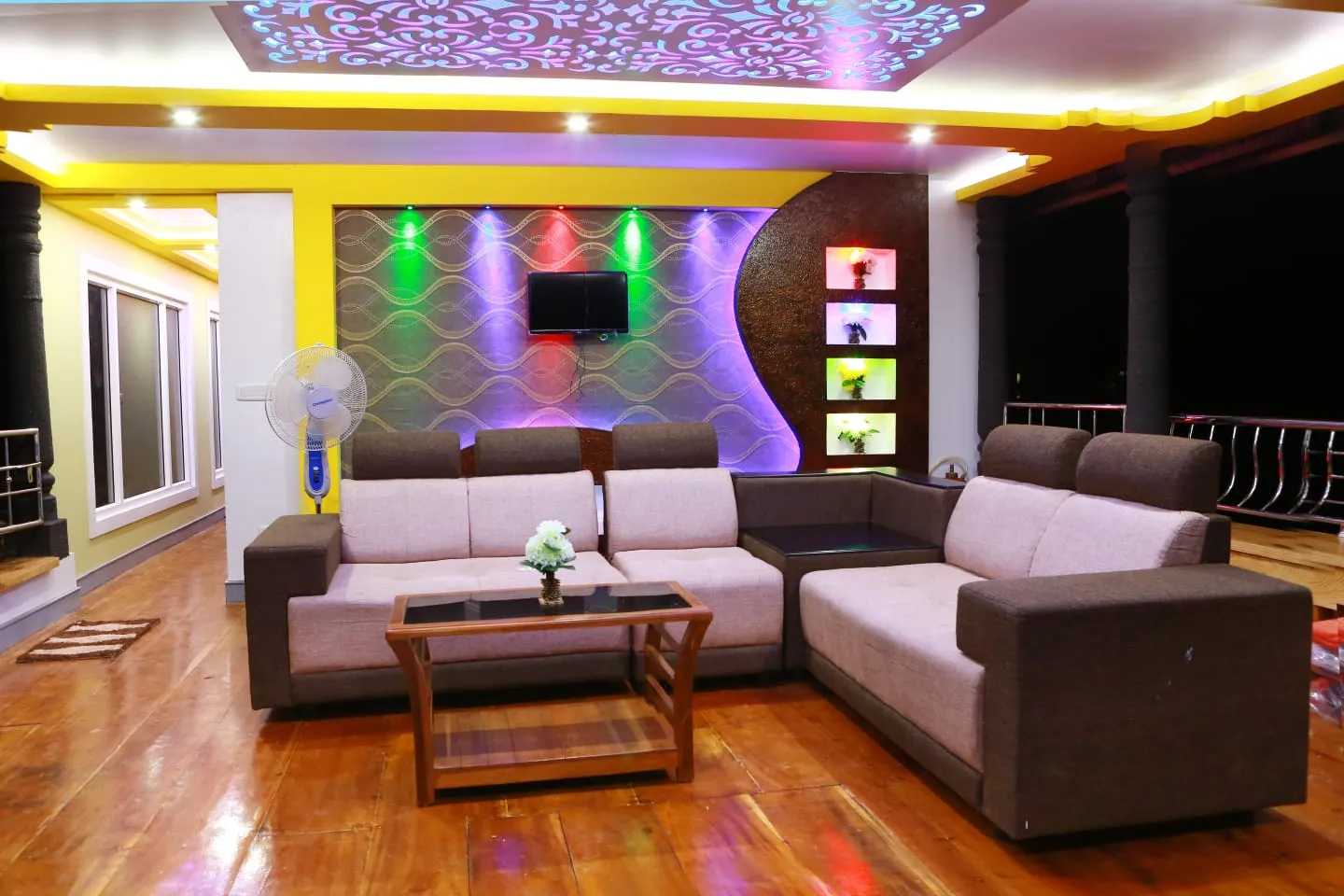 Paddy Land Deluxe - 7 Bedroom Deluxe Houseboat Interior View | Kerala Houseboat Cruise | Alleppey Green Tourism