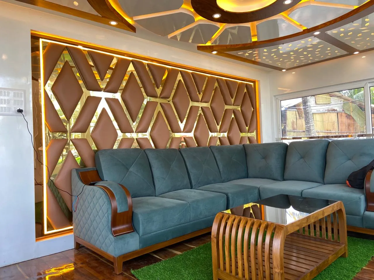 Royal Waves Premium - 10 Bedroom Premium Houseboat Interior View | Kerala Houseboat Cruise | Alleppey Green Tourism