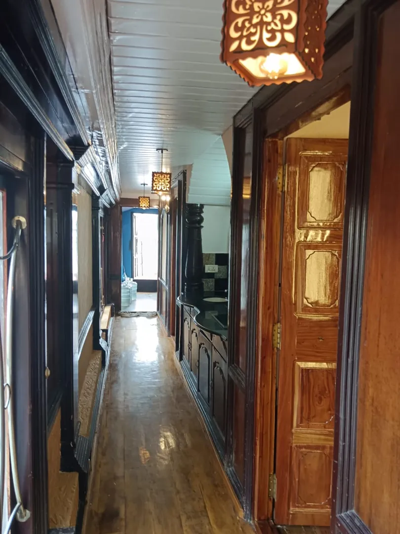 Vemba Deluxe - 2 Bedroom Deluxe Houseboat Interior View | Kerala Houseboat Cruise | Alleppey Green Tourism