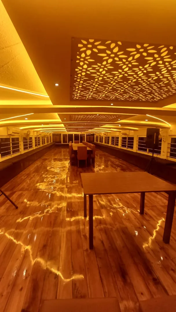 Vembanad Queen Deluxe