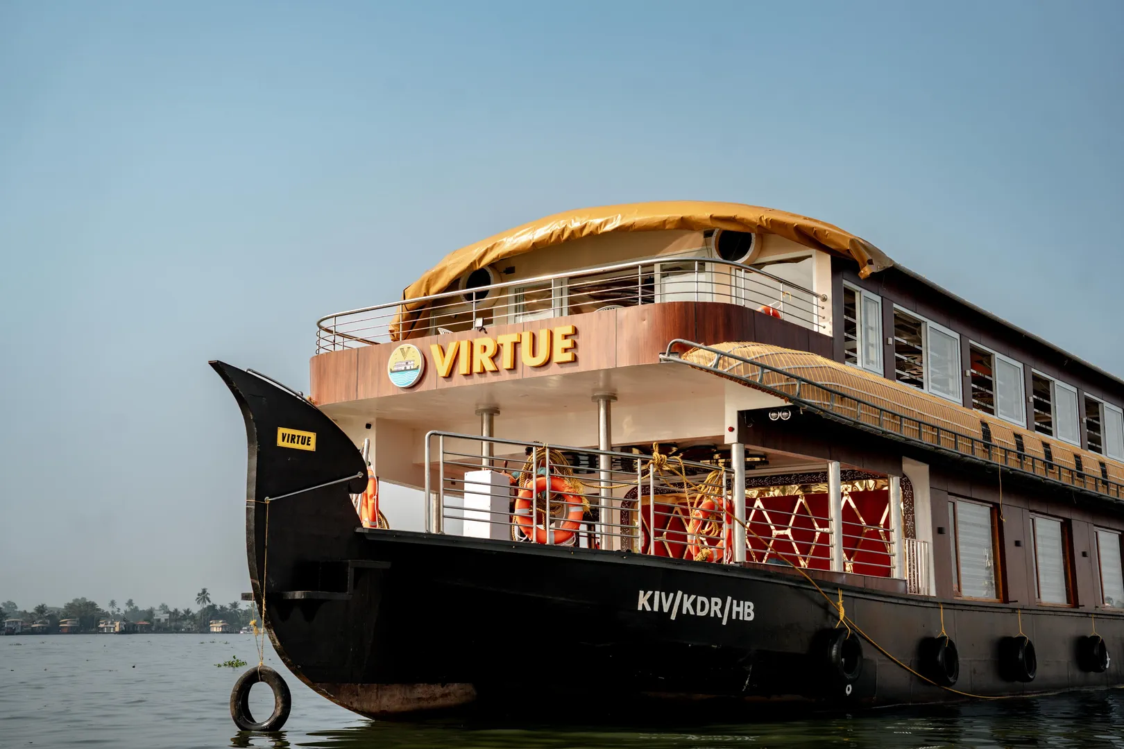 Virtue Luxury - 7 Bedroom Luxury Houseboat Interior View | Kerala Houseboat Cruise | Alleppey Green Tourism