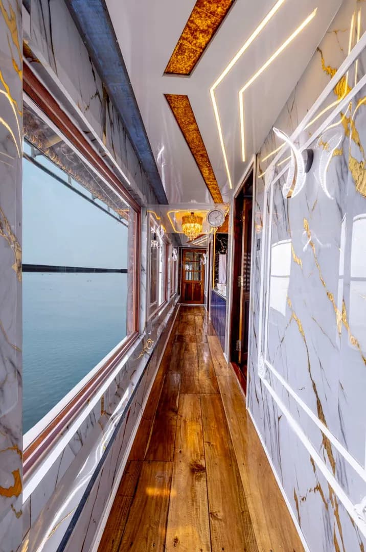 Karuthamma 2 Bed Luxury, houseboat in Alleppey