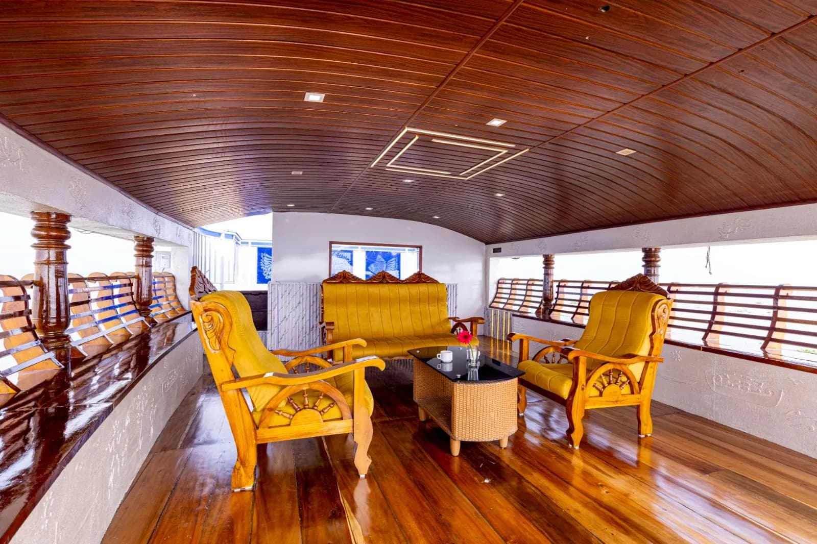 Karuthamma 2 Bed Luxury, houseboat in Alleppey